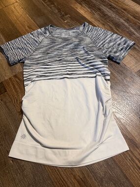 Athleta Short-Sleeve Performance Tee in White and Gray Striation